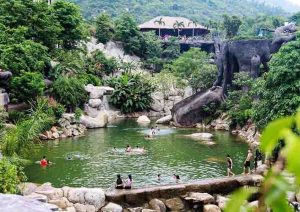 than tai hot spring park
