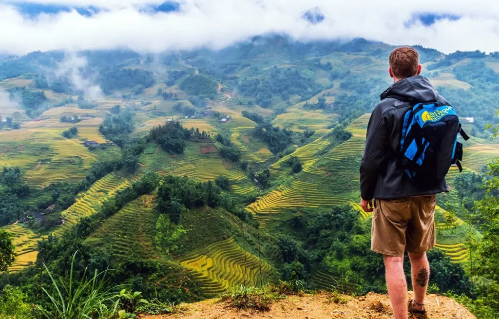 Best 5-Day Explore Hanoi to Lan Ha Bay Cruise, Sapa Trek & Fansipan
