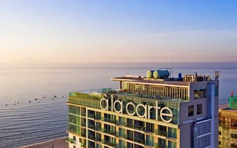 A La Carte Danang Beach: 200 Vo Nguyen Giap, Phuoc My, Son Tra, Da Nang