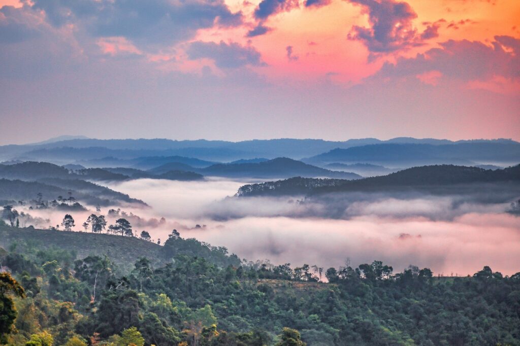 Top Places to Hunt Clouds You should Not Miss When Travel Vietnam