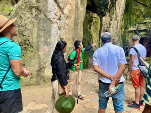 Marble Mountains & Hoi An Ancient Town Sunset Private Tour from Da Nang
