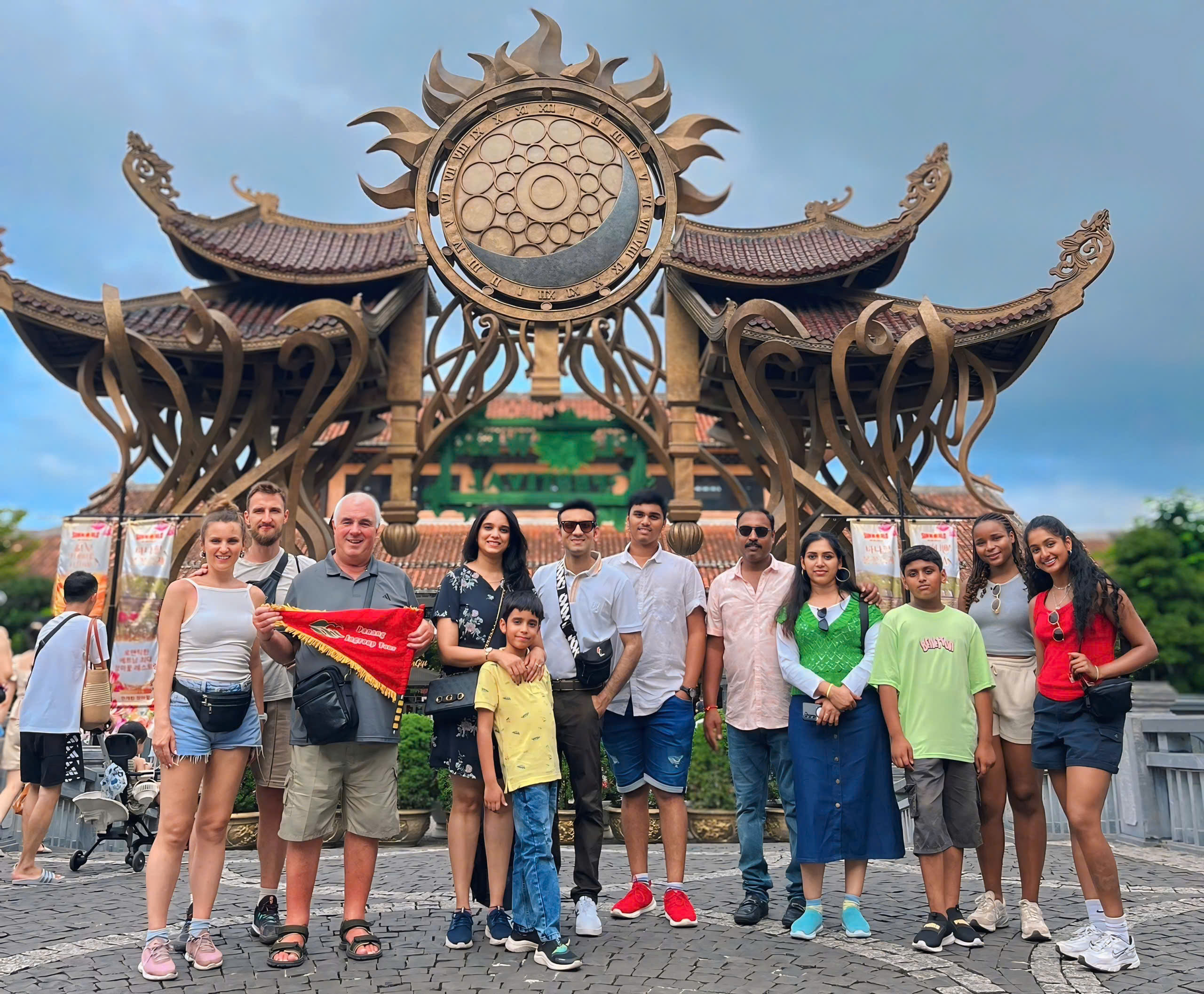 Ba Na Hills, Da Nang City & Epic Hoi An Old Town Tour in 2 Days