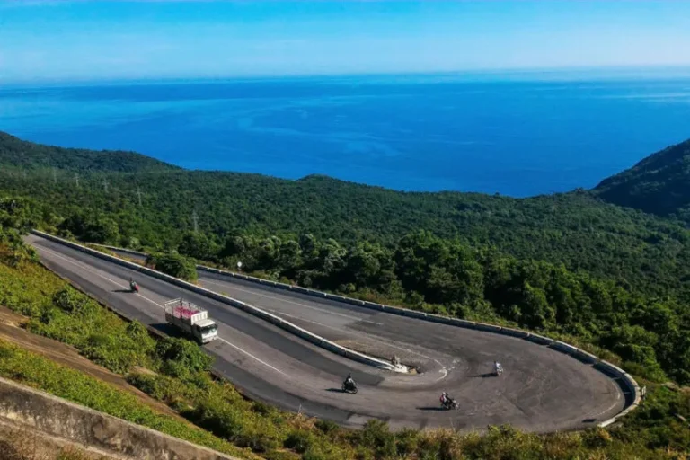 Best Guide to Hai Van Pass in Da Nang by Dacotours’ Local Experts