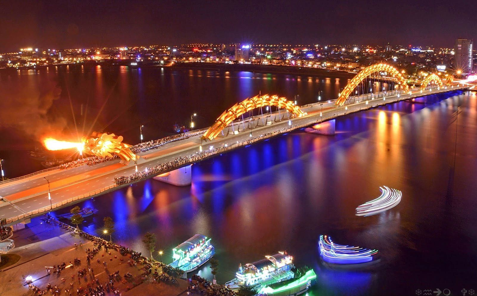 Every Saturday and Sunday evening, Dragon Bridge breathes fire and water, drawing both locals and tourists.