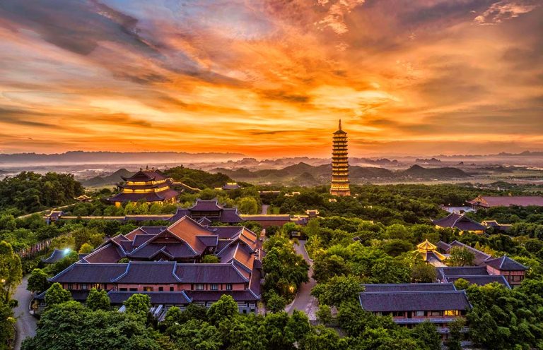 6-Day Explore the Best of Ninh Binh, Halong Bay, Hanoi Package Tour