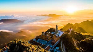 Best 5-Day Explore Hanoi to Lan Ha Bay Cruise, Sapa Trek & Fansipan