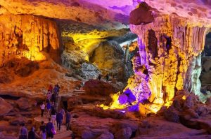 6-Day Explore the Best of Halong Bay, Hanoi, Sapa Package Tour