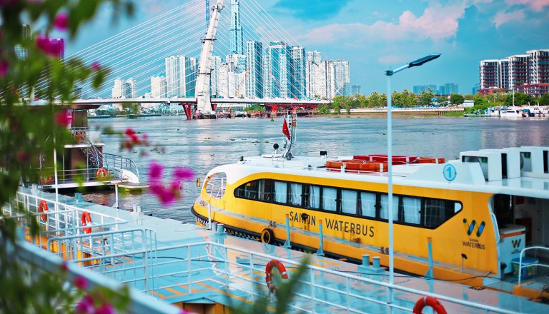 Best Half Day Saigon City Tour, Visit All City Highlights by Locals