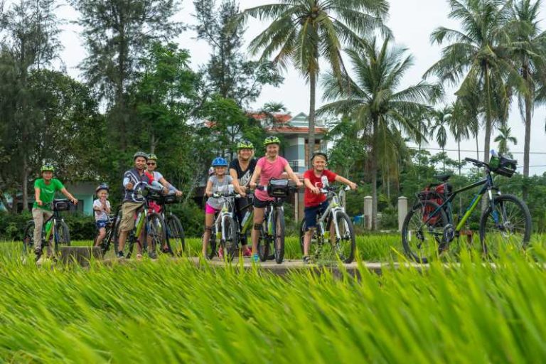 Best 11 Things to Do in Da Nang with Kids & Tips by Locals