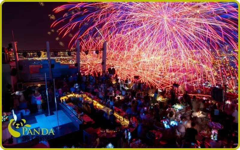 Rooftop bars in Da Nang are one of the most ideal places to admire the firework festival