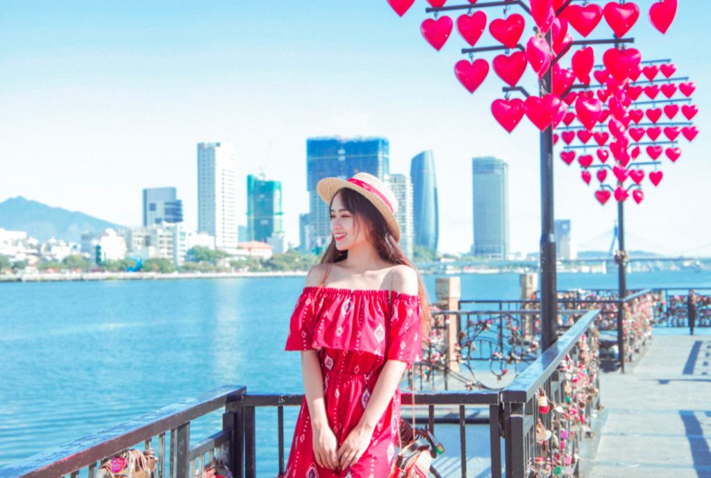 Ultimate Guide to Top 8 Da Nang Attractions by Local Experts
