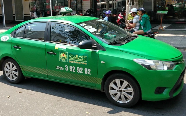 Mai Linh taxi is one of the most famous traditonal taxi brands in Da Nang for many years